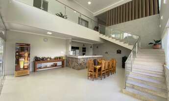 Imagem 3: Chácara para venda tem 1800 metros quadrados com 6 quartos em Centro - Alexânia - GO