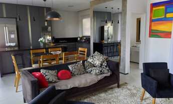 Imagem: Casa de condomínio térrea para venda possui