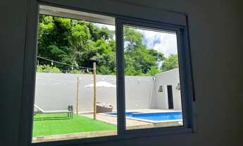 Imagem 3: Vende-se ou aluga 3 mil reais,casa em condomínio no centro de Ibiúna