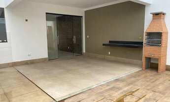 Imagem 7: Sobrado para venda possui 172 metros quadrados com 3 quartos em Centro - Governador Valada