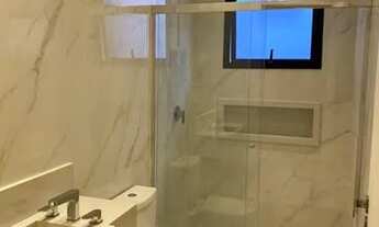 Imagem 5: Casa em condomínio fechado, para venda!! Possui 438 metros quadrados, com 4 suítes!!!