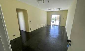 Imagem: Apartamento à venda na Pelinca em rua tranquila