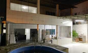 Imagem 6: Casa duplex em Candeias com 190m2, com piscina e churrasqueira