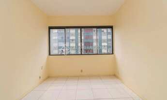 Imagem 2: PORTO ALEGRE - Apartamento Padrão - Centro Histórico