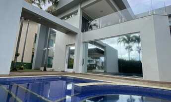 Imagem: Maria Rezende Machado - Porteira Fechada