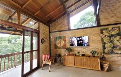 Imagem 3: Linda Casa nova a Venda e Locação na Serra da Cantareira rustica, com uma vista maravilhos