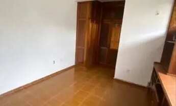 Imagem 2: ALGO CASA AMPLA COM EDICULA E CHURRASQUEIRA