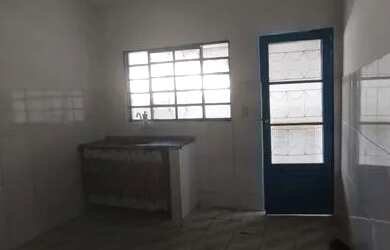 Imagem 5: BARRACÃO COM UM QUARTO SALA CONZINHA ÁREA DE SERVIÇO BANHEIRO E UMA GARAGEM PARA UM CARRO