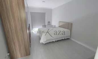 Imagem 3: Lindo Sobrado Condomínio - Condomínio Residencial Vale dos Lagos - Jacareí - 300m² - 4 Dor