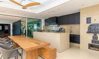 Imagem 4: Cobertura duplex cinematográfica no Campo Belo