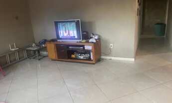 Imagem 7: Lote com casa em construção