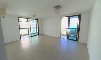 Imagem 3: Excelente apartamento com vaga de garagem, varanda e linda vista indevassável para a Praia