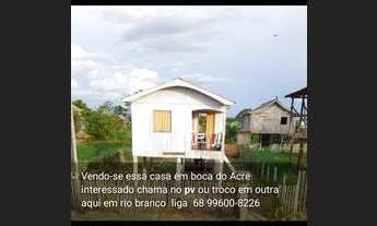 Imagem: Vendo uma casa e uma caixa de som