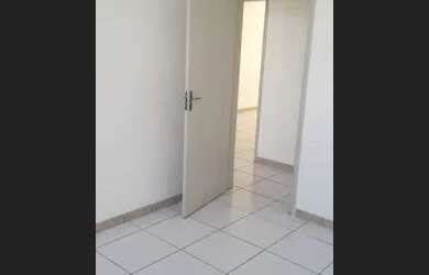 Imagem 2: Aluga-se 3/4 com dependência - Joana Angélica/ Centro