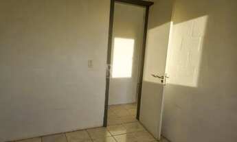 Imagem 7: Casa frente, 81,50m2 e 2 apartamento nos fundos térreo e segundo andar