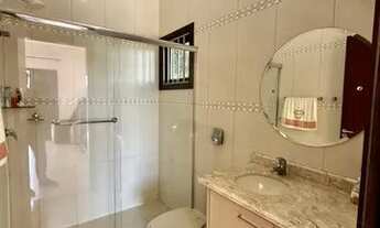 Imagem 5: Casa para venda possui 258 metros quadrados com 3 suíte, proxima a transportes ouro negro