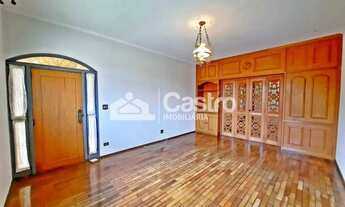 Imagem 3: Casa Residencial ou Comercial com Piscina em um dos bairros mais charmosos da cidade - Nov