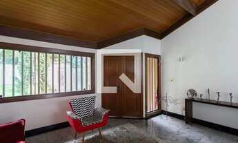 Imagem 5: Casa à Venda - Bandeirantes, 4 Quartos, 450 m2