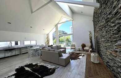 Imagem: Casa com 6 dormitórios à venda, 321 m²