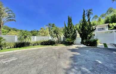 Imagem 5: Cond Dom Henrique II - 5 Suítes Moderna, piscina, gourmet + LOFT hóspedes + apto de apoio