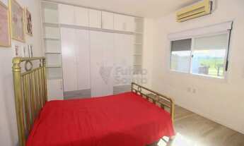 Imagem 7: Sobrado com 4 Dormitórios, Mobiliado e com Piscina