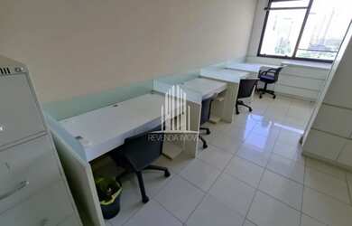 Imagem 6: Sala Comercial de Alto Padrão em Pinheiros, São Paulo - 160m², 2 Banheiros, 4 Vagas. Alugu