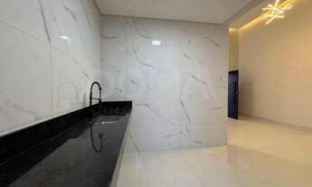 Imagem 7: Casa para Venda em Goiânia, Setor Três Marias, 3 dormitórios, 1 suíte, 3 banheiros, 2 vaga