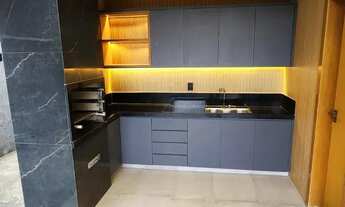 Imagem 7: Sobrado para venda com 246 metros quadrados com 4 quartos