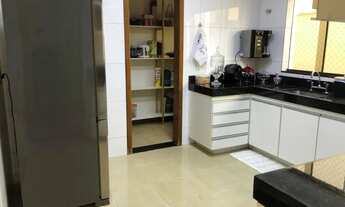 Imagem 7: SOBRADO PORTAL DO SOL II Casa em Condomínio com 4 Quarto(s) e 5 banheiro(s) à Venda, 238 p