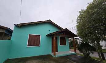 Imagem: Casa de esquina no bairro Hípica - 2 dormitórios