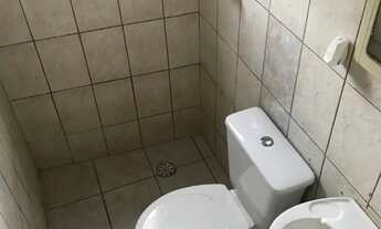 Imagem 4: ALUGA - SE. CASA