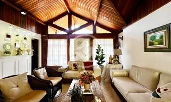 Imagem 3: Casa com 5 quartos, 250m² - à venda por R$ 1.650.000 - Comary - Teresópolis/RJ codigo: 157