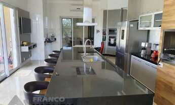 Imagem 7: Casa térrea de alto padrão no condomínio Recanto do Lago com 4 suítes - 700m²!!!