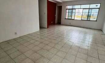 Imagem 5: Apartamento com 4 dormitórios à venda, 200 m² por R$ 360.000,00 - Fátima - Fortaleza/CE