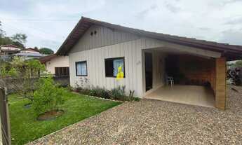 Imagem: Casa à Venda no Bairro dos Estados em Timbó/SC