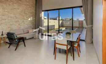 Imagem 2: Casa Térrea à Venda Portal do Sol Green, Goiânia/GO