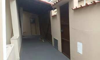 Imagem 2: Casa linear em condomínio fechado 3 quartos amplos, quintal, reformada, 2 vagas de garagem