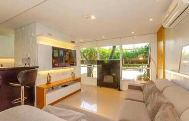 Imagem 3: Casa de Condomínio em Porto Alegre, RS - Casa com 3 Suítes Plenas