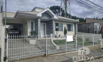 Imagem: Casa com 4 dormitórios - Carvoeira