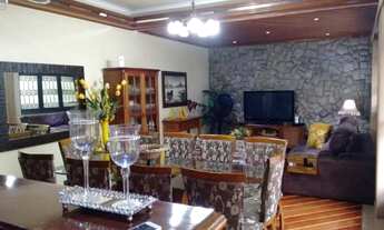 Imagem 6: Casa para venda tem 435 metros quadrados com 4 quartos em Vila Valqueire - Rio de Janeiro