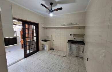 Imagem 4: Casa para venda possui 160 metros quadrados com 3 quartos em Jardim Belém - São Paulo - SP