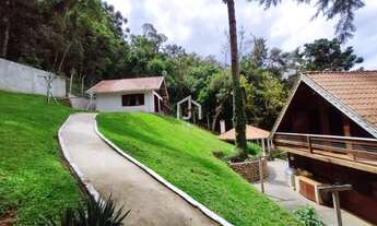 Imagem 2: Casa, 4 Dormitórios & Área gourmet com churrasqueira - Jaguaribe - Campos do Jordão/SP