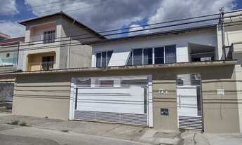 Imagem 2: Sobrado para venda com 230 metros quadrados com 3 quartos em Jardim São Pedro - Mogi das C