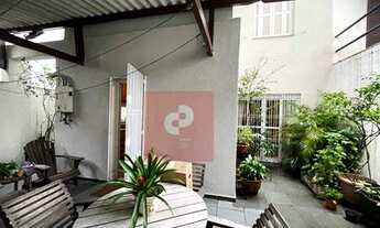 Imagem 2: Moema - Casa para venda possui 180 metros quadrados com 3 quartos em Indianópolis - São Pa