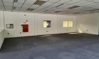 Imagem 2: Galpão/Depósito/Armazém para aluguel tem 3621 metros quadrados