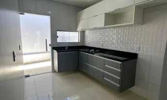 Imagem 3: Linda Casa no Jardim Sakura | Parque 10 | Fale comigo | Só a Vista