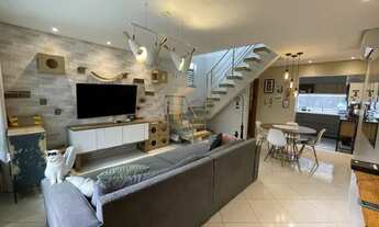 Imagem: Sobrado em residencial fechado com 10 casas