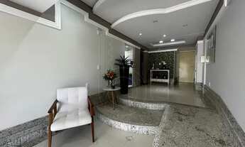 Imagem 4: Cobertura impecável, totalmente mobiliada e a poucos metros do mar em Bombas!