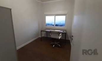 Imagem 7: Casa para venda possui 223 metros quadrados com 3 quartos em Marechal Rondon - Canoas - RS