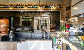 Imagem 5: Casa à Venda - Hipica, 3 Quartos, 225 m2